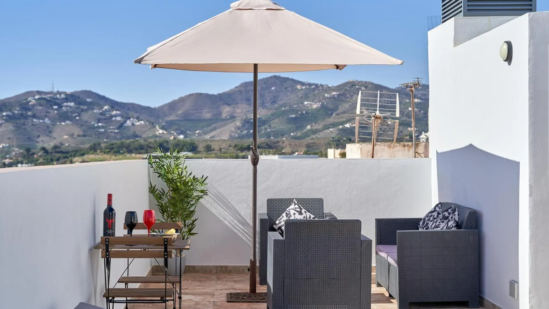Nerja Boutique B2 Street Level Apartment